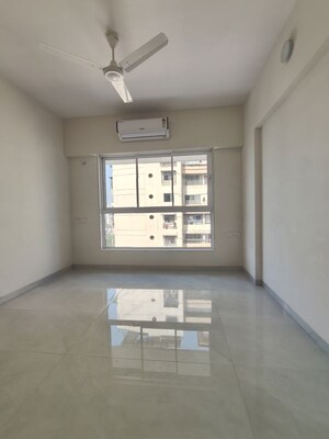Room in 2 BHK Apartment at Amardeep CHS Tilak Nagar, Tilak Nagar – for Rent