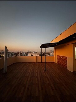 1 BHK + Pooja Room,Study Room,Extra Room,Store Room Apartment For Rent in DLF Phase V