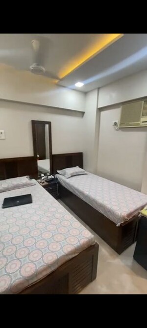 Bedroom in  Pg at Bandra West – for Rent