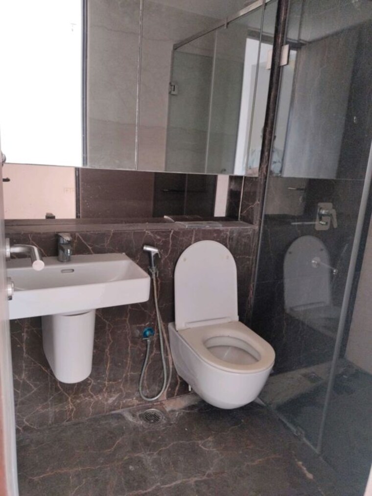 Bathroom, lodha-the-park 3 Bedroom 1415 Sq.Ft. Apartment In Worli Mumbai 10427831