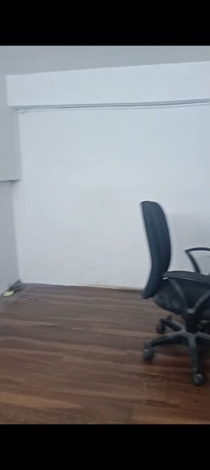  Office Space For Rent in Kanch Pada