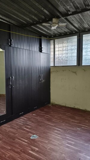 Room in 1.5 BHK Apartment at Choice Goodwill Enclave, Tingre Nagar – for Rent