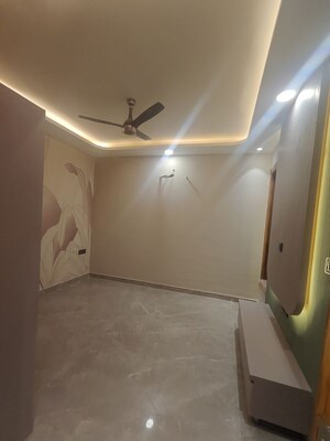Room in 3 BHK Builder Floor at Fidato Honour Homes, Sector 89 – for Sale