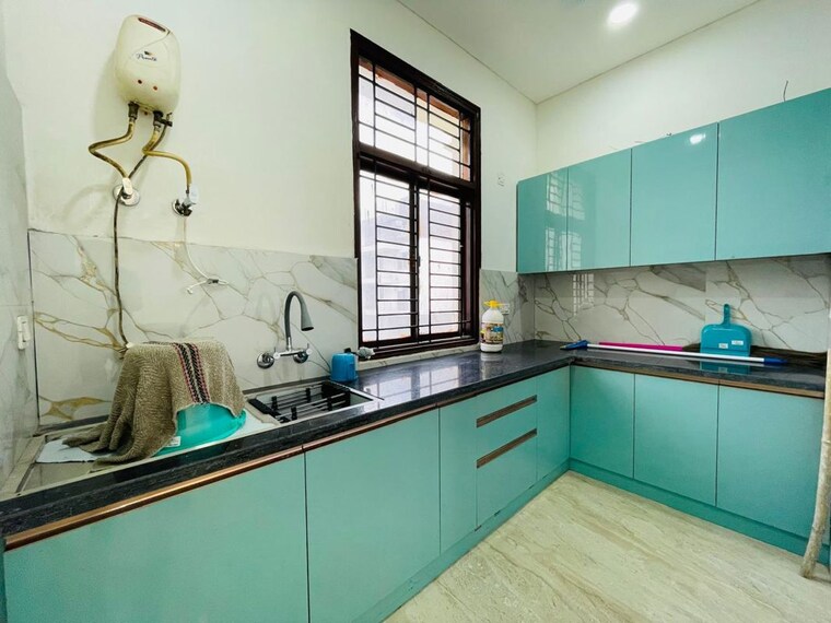 Kitchen, ansal-florence-residency 3 Bedroom 300 Sq.Yd. Builder Floor In Sector 57 Gurgaon 10427855