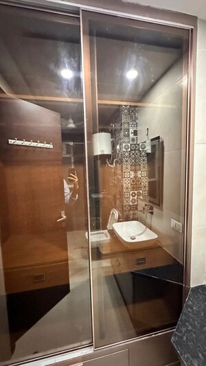 Furnished Amenities in 5 BHK Villa at Nirvana Country – for Rent