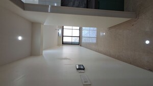 Room in 3 BHK Apartment at Dosti Eastern Bay, Wadala – for Rent