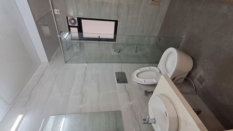 Bathroom, dosti-eastern-bay 3 Bedroom 1390 Sq.Ft. Apartment In Wadala Mumbai 10427879