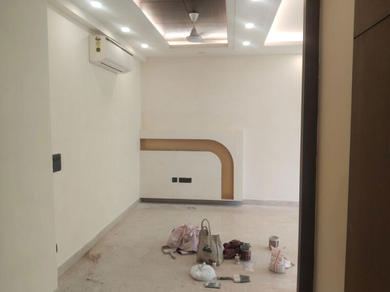 Bedroom, greater kailash i 3 Bedroom 1800 Sq.Ft. Builder Floor In Greater Kailash I Delhi 10427907