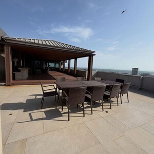 5 BHK Penthouse For Sale in Andheri West