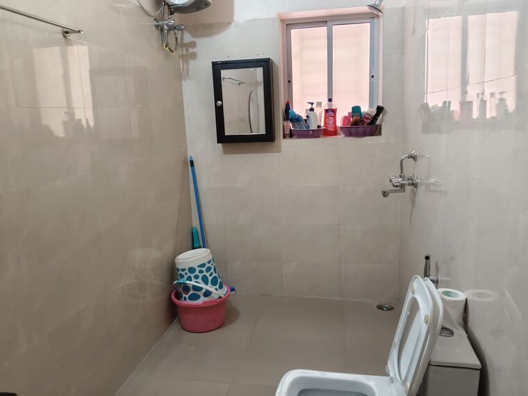 Bathroom, sreepally 3.5 Bedroom 2000 Sq.Ft. Builder Floor In Sreepally Kolkata 10427934