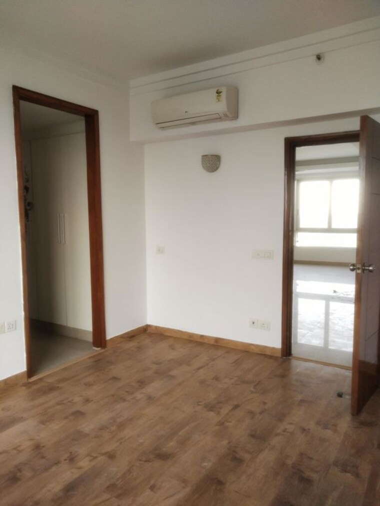 Room, jaypee-greens-kalypso-court 4 Bedroom 3800 Sq.Ft. Apartment In Sector 128 Noida 10427884