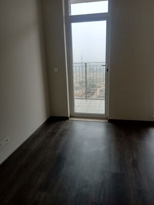 Room in 2 BHK Apartment at Ireo The Corridors, Sector 67a – for Rent