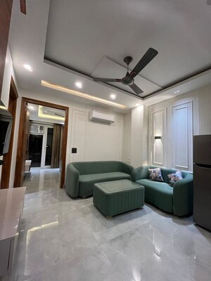 Living Room in 1 BHK Apartment at Dlf Phase V – for Rent