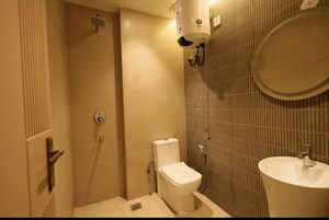 Bathroom in 1 BHK Apartment at Sector 42 – for Rent