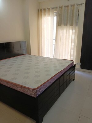 Bedroom in 2 BHK Apartment at Amrapali Silicon City, Sector 76 – for Rent