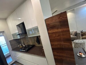 Furnished Amenities in 3 BHK Apartment at Sector 82 – for Rent