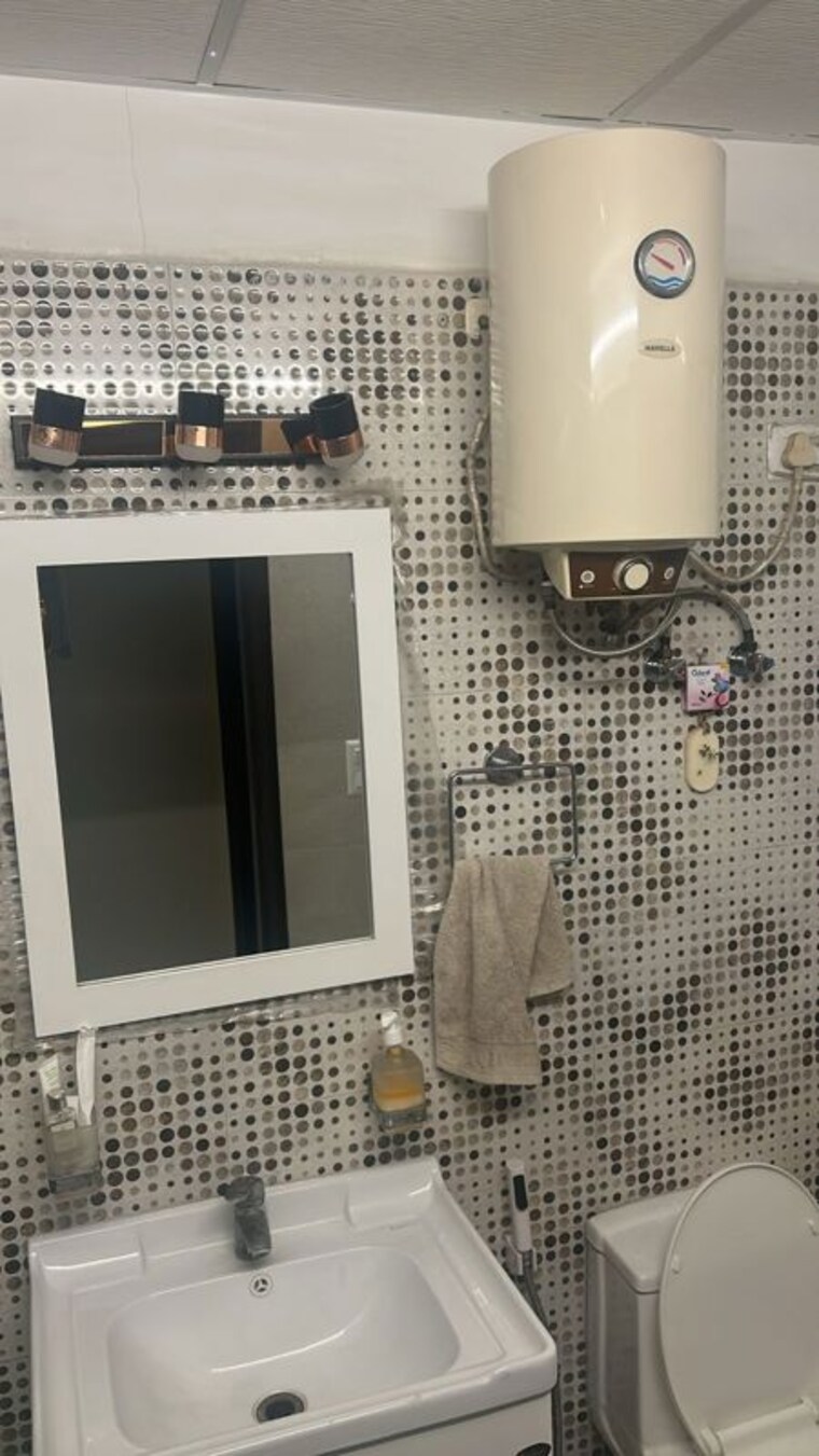 Team Area, sector 82 3 Bedroom 1700 Sq.Ft. Apartment In Sector 82 Noida 10428045