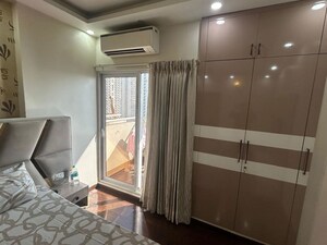 Bathroom in 3 BHK Apartment at Sector 82 – for Rent