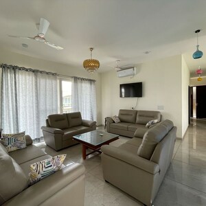 Living Room in 4 BHK Apartment at BPTP Amstoria Country Floor, Sector 102 – for Rent
