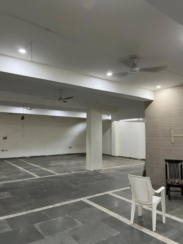 Kitchen, amrapali-hanging-gardens 2 Bedroom 950 Sq.Ft. Apartment In Sector 107 Noida 10428062