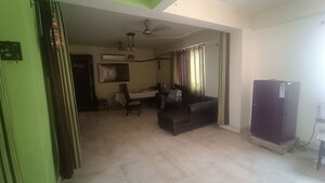 Parking in 3 BHK Apartment at Mithapur – for Rent