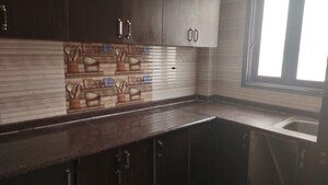 1 RK Builder Floor For Rent in Suncity Township Gurgaon, Sector 54