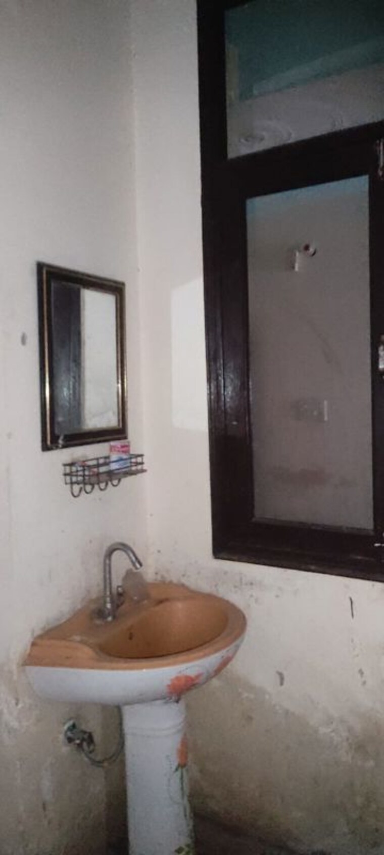 Bathroom, maan-heights 1 Bedroom 600 Sq.Ft. Builder Floor In Gaur City 1 Greater Noida 10428089