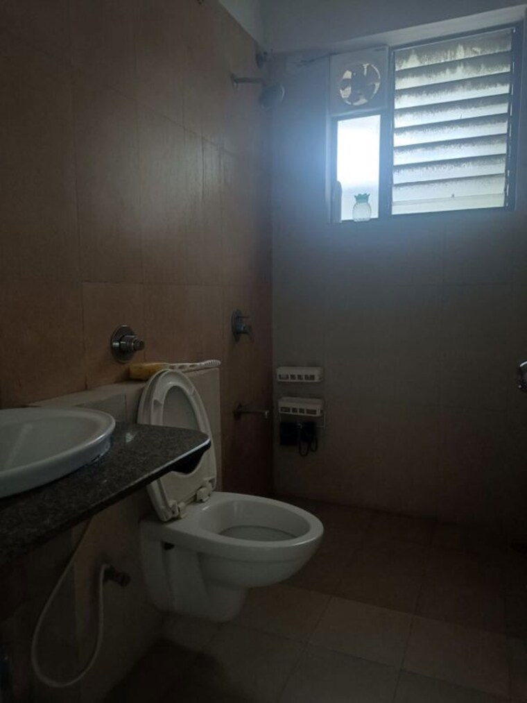 Bathroom, kolte-patil-life-republic 4 Bedroom 3500 Sq.Ft. Villa In Hinjewadi Pune 10428106