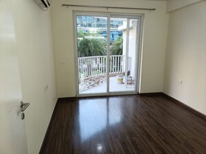 Room in 4 BHK Apartment at Emaar Palm Terraces Select, Sector 66 – for Sale