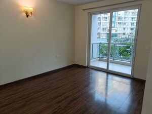 Room in 4 BHK Apartment at Emaar Palm Terraces Select, Sector 66 – for Sale