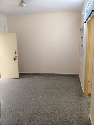 Room in 1 BHK Builder Floor at Btm Layout – for Rent