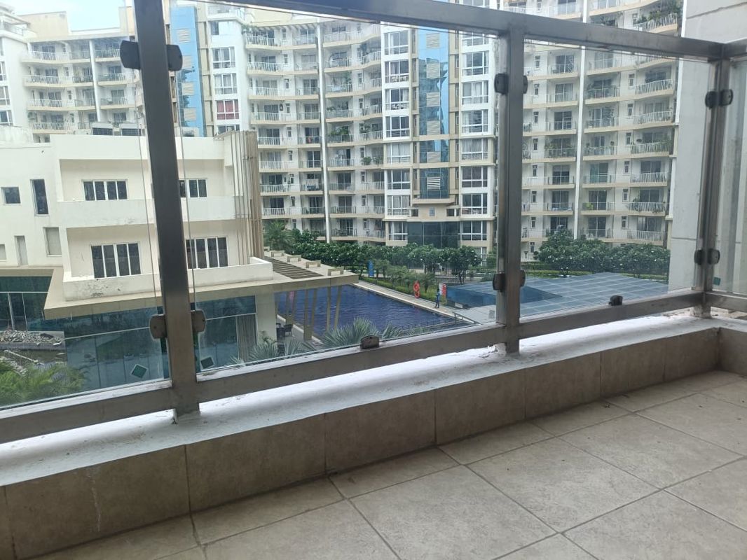 4 BHK + Servant Room 2410 Sq.Ft. Apartment in Emaar Palm Terraces Select