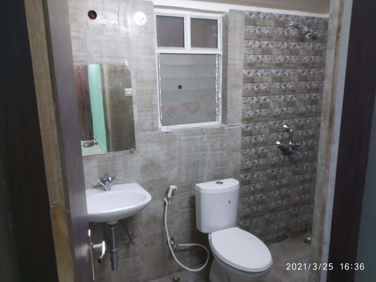 Bathroom, clubtown-gateway 3 Bedroom 1400 Sq.Ft. Apartment In Rajarhat Kolkata 10428207