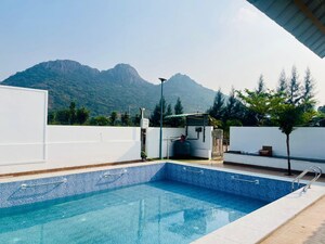   Plot at Kondaveedu – for Sale