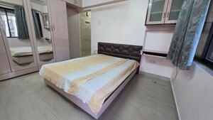 2 BHK Apartment For Rent in Divya Smruthi, Malad West