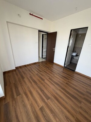 Room in 2 BHK Apartment at Sanghvi S3 Proxima, Chembur – for Rent