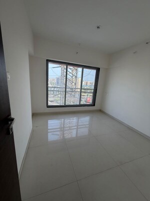 Room in 2 BHK Apartment at Sanghvi S3 Proxima, Chembur – for Rent