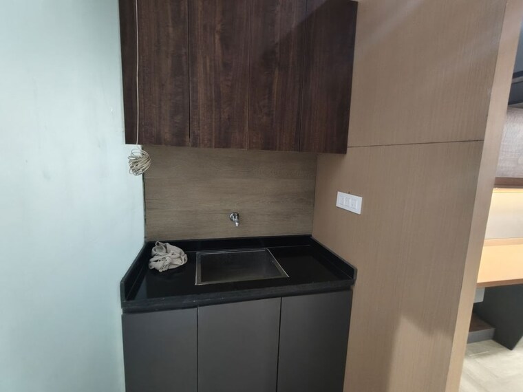 undefined, netaji subhash place Commercial Office Space 666 Sq.Ft. In Netaji Subhash Place Delhi 10428306