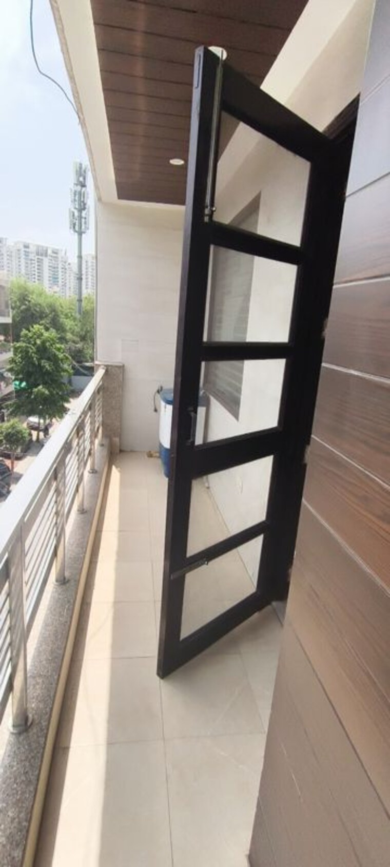 Balcony, ild-trade-centre 2.5 Bedroom 1050 Sq.Ft. Builder Floor In Sector 47 Gurgaon 10428300
