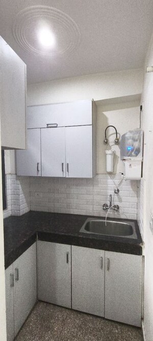 Bathroom in 2.5 BHK Builder Floor at ILD Trade Centre, Sector 47 – for Rent