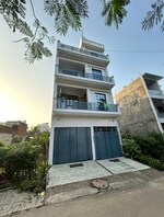 5 BHK + Pooja Room,Servant Room,Study Room,Extra Room,Store Room 1000 Sq.Ft. Independent House in Alambagh