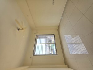 Room in 2 BHK Apartment at Pristine Prolife 3, Wakad – for Rent