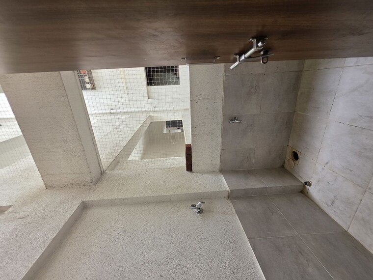 Bathroom, pristine-prolife-3 2 Bedroom 850 Sq.Ft. Apartment In Wakad Pune 10428365