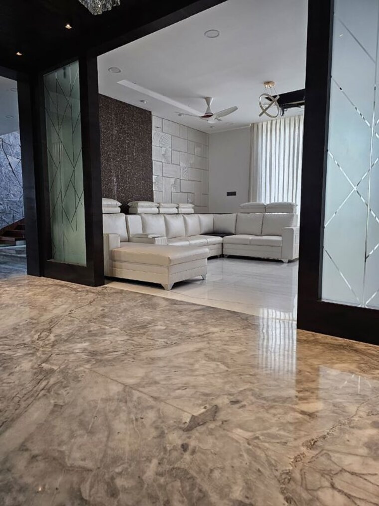 Living Room, jubilee hills 5 Bedroom 400 Sq.Yd. Independent House In Jubilee Hills Hyderabad 10428329