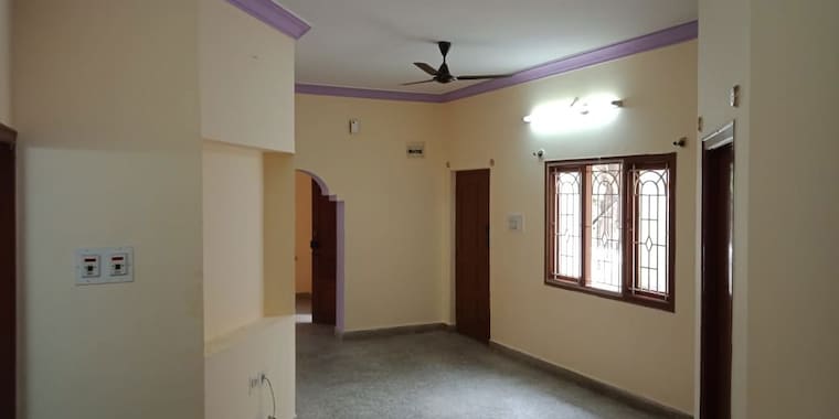 Room, high grounds 2 Bedroom 1200 Sq.Ft. Independent House In High Grounds Bangalore 10428375