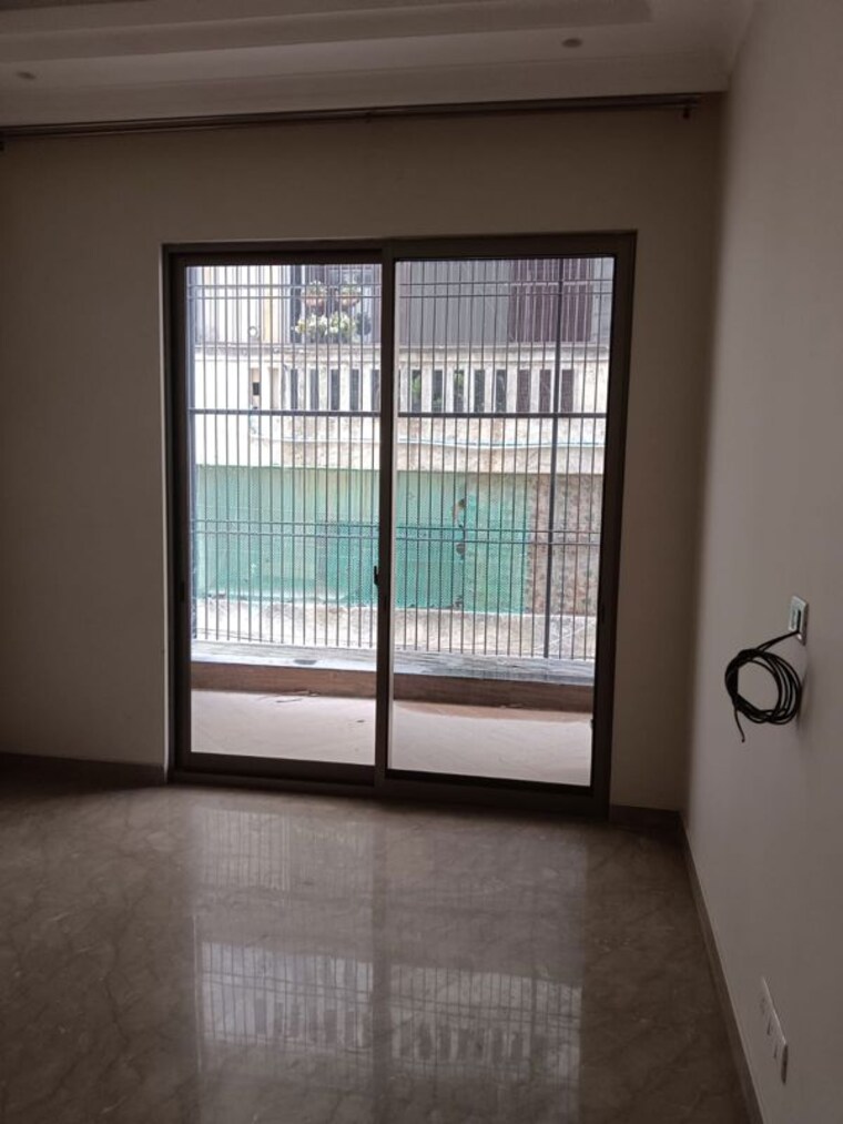 Room, safdarjung enclave 4 Bedroom 2700 Sq.Ft. Builder Floor In Safdarjung Enclave Delhi 10428410