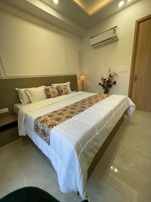 Bedroom in 1 BHK Builder Floor at Sector 31 – for Rent