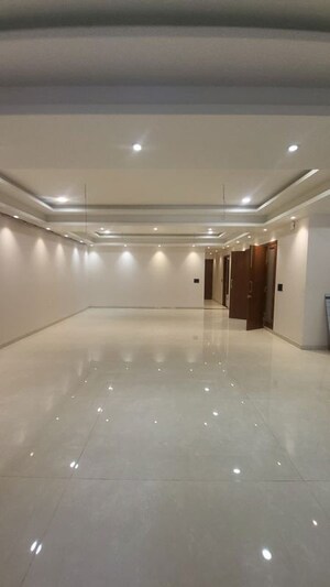 6+ BHK Independent House For Sale in Gomti Nagar