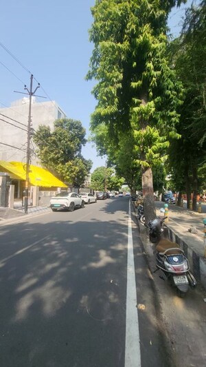 6+ BHK Independent House – Exterior View View at Gomti Nagar - for Sale