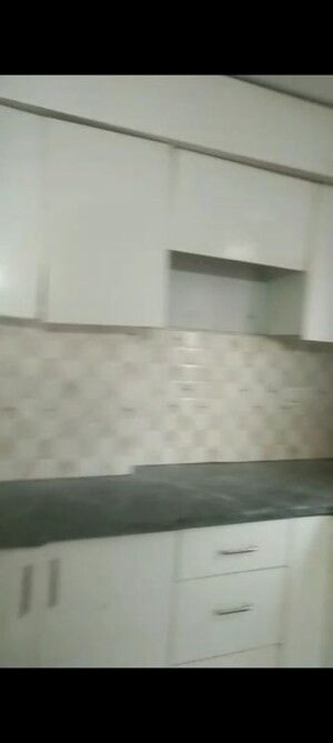 Room in 1 BHK Builder Floor at Mehrauli – for Rent
